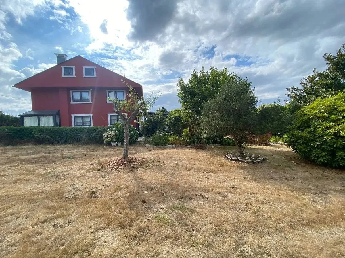 Chalet en O Corgo con piscina